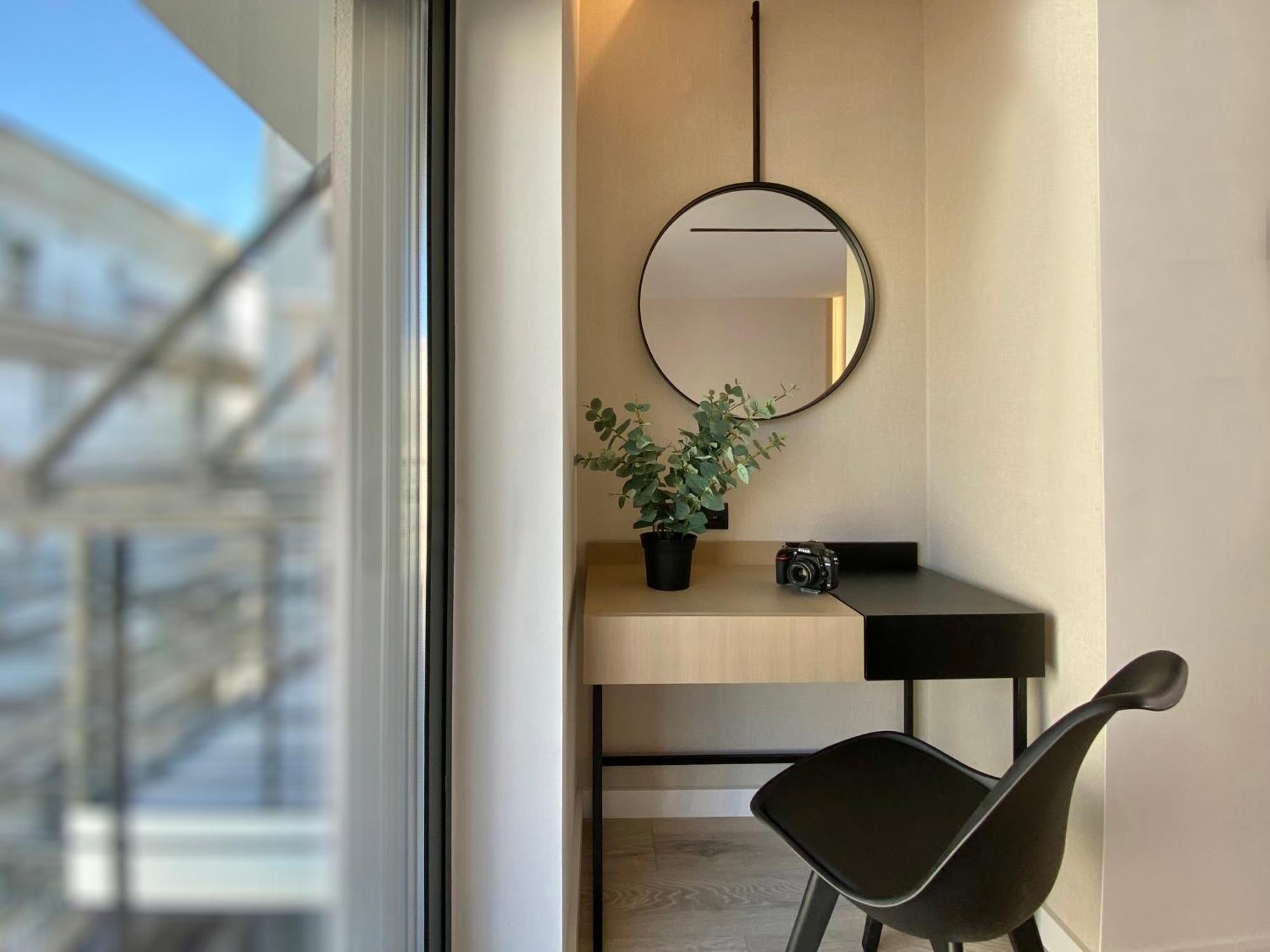 Icon Urban Living Aparthotel Thessaloniki Exterior photo